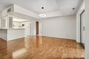 2115 Nature Cove Ct, Ann Arbor, MI 48104 - Photo 8