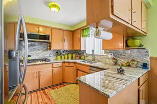 22808 Greenview Rd, Southfield, MI 48075 - Photo 16