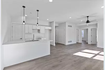 835 N W Avenue, Jackson, MI 49202 - Photo 2
