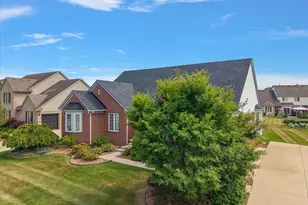 48973 Woodson Way, Canton, MI 48187 - Photo 2