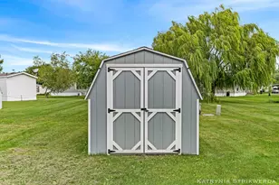 145 W Pin Oak Dr, Coopersville, MI 49404 - Photo 32