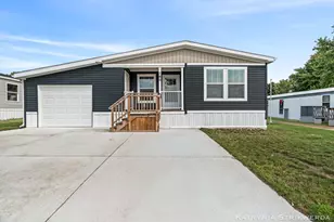 145 W Pin Oak Dr, Coopersville, MI 49404 - Photo 1