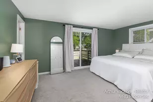 4054 Weymouth Dr SE, Grand Rapids, MI 49508 - Photo 10