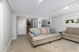 4054 Weymouth Dr SE, Grand Rapids, MI 49508 - Photo 14