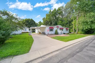 800 Missouri River Drive, Adrian, MI 49221 - Photo 2