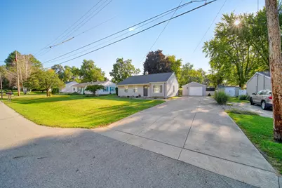 3451 Cambridge Avenue, Jackson, MI 49203 - Photo 2