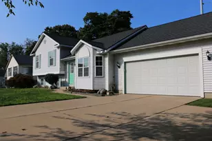 2591 W Pine Ln, Holland, MI 49424 - Photo 2