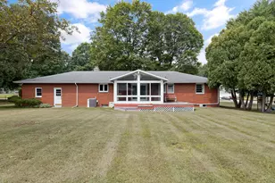 128 Schirmer Pkwy, Buchanan, MI 49107 - Photo 22