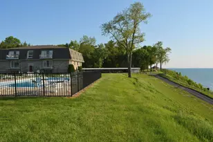 3618 Lakeshore Dr, Saint Joseph, MI 49085 - Photo 16