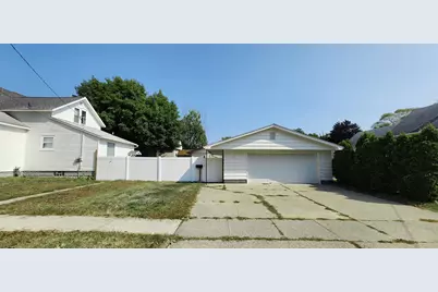 703 Hopkins Street, Manistee, MI 49660 - Photo 38
