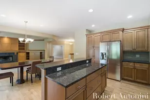 2025 Pine Nook Ct NE, Grand Rapids, MI 49525 - Photo 16