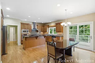 2025 Pine Nook Ct NE, Grand Rapids, MI 49525 - Photo 20