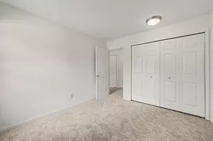 398 Rolling Meadows Dr, Ann Arbor, MI 48103 - Photo 12