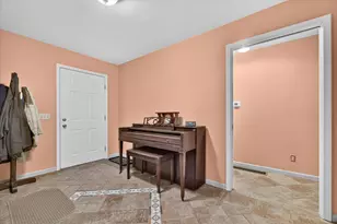 17334 10 Mile Rd, Battle Creek, MI 49014 - Photo 10