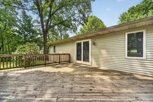 17334 10 Mile Rd, Battle Creek, MI 49014 - Photo 4