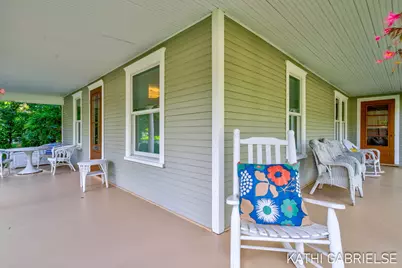 379 S Lake Avenue, Spring Lake, MI 49456 - Photo 6