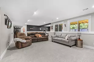 416 Sabine Dr, Muskegon, MI 49442 - Photo 38
