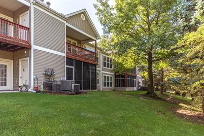 1486 Fox Pointe Circle, Ann Arbor, MI 48108 - Photo 2