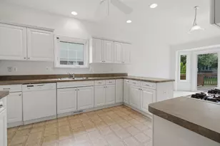 52689 Wildwood Dr, Macomb, MI 48042 - Photo 4