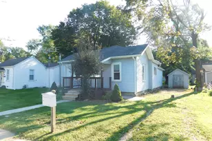 403 Center St, Sturgis, MI 49091 - Photo 2