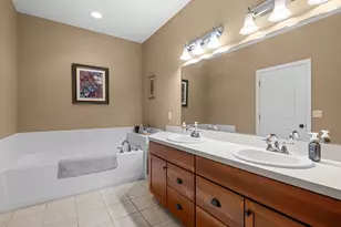 1687 S Trillium Cir, Zeeland, MI 49464 - Photo 28