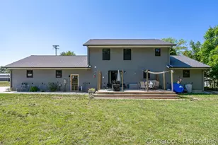 939 S Mears Ave, Whitehall, MI 49461 - Photo 8