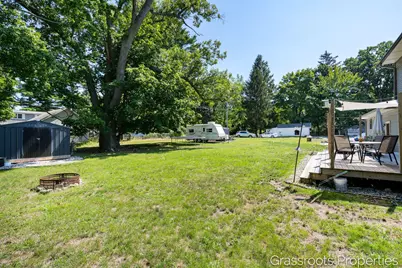 939 S Mears Avenue, Whitehall, MI 49461 - Photo 10