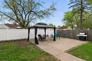 1105 Hazen St SE, Grand Rapids, MI 49507 - Photo 38
