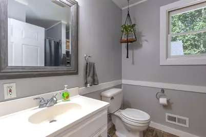 1375 E Osterhout Avenue, Portage, MI 49002 - Photo 14