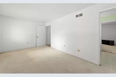 1757 Wickham Street, Royal Oak, MI 48073 - Photo 16