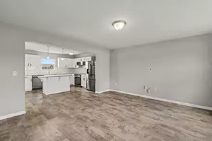 17211 Country Ln, Manchester, MI 48158 - Photo 8
