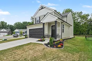 880 Machnik Dr, Chelsea, MI 48118 - Photo 2