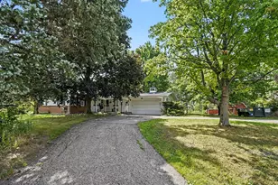5124 60th St SE, Grand Rapids, MI 49512 - Photo 2