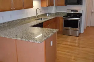 312 James Cir, Royal Oak, MI 48067 - Photo 4