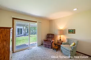 627 Carriage Ln, Jenison, MI 49428 - Photo 16