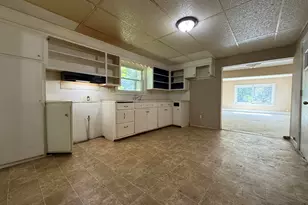 758 Oak Ave, Muskegon, MI 49442 - Photo 18