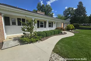 3520 Chamberlain Ave SE, Grand Rapids, MI 49508 - Photo 2