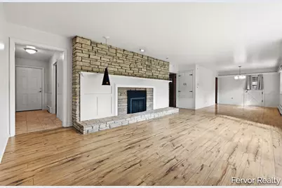 3520 Chamberlain Avenue SE, Grand Rapids, MI 49508 - Photo 6