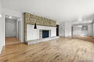 3520 Chamberlain Ave SE, Grand Rapids, MI 49508 - Photo 6