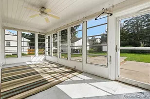 3520 Chamberlain Ave SE, Grand Rapids, MI 49508 - Photo 18