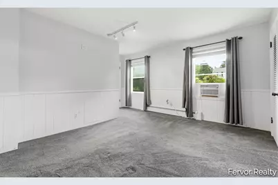 3520 Chamberlain Avenue SE, Grand Rapids, MI 49508 - Photo 12