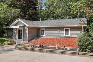 15700 Lepper Rd, Hickory Corners, MI 49060 - Photo 2