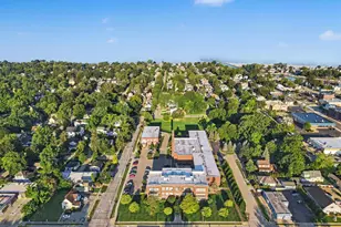 460 Broadway St, South Haven, MI 49090 - Photo 28