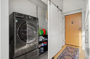 460 Broadway St, South Haven, MI 49090 - Photo 14