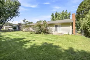 1436 St Joseph Cir, Saint Joseph, MI 49085 - Photo 32