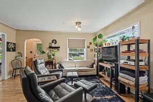 147 W 29th St, Holland, MI 49423 - Photo 8