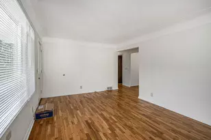 5215 E S Ave, Vicksburg, MI 49097 - Photo 2