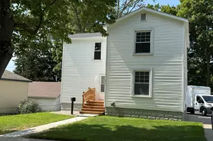 313 Morse St, Ionia, MI 48846 - Photo 2