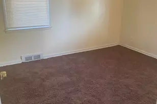 10641 S Troy St, Oak Park, MI 48237 - Photo 34
