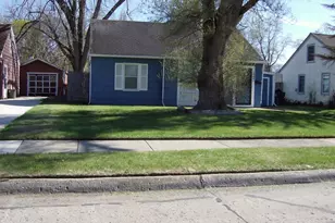 10641 S Troy St, Oak Park, MI 48237 - Photo 2